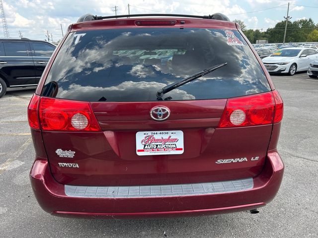 2009 Toyota Sienna LE 8-PASSENGER - 23075353 - 4