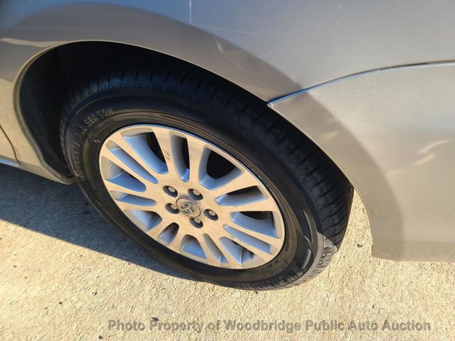 2009 Toyota Sienna XLE - 22726596 - 4