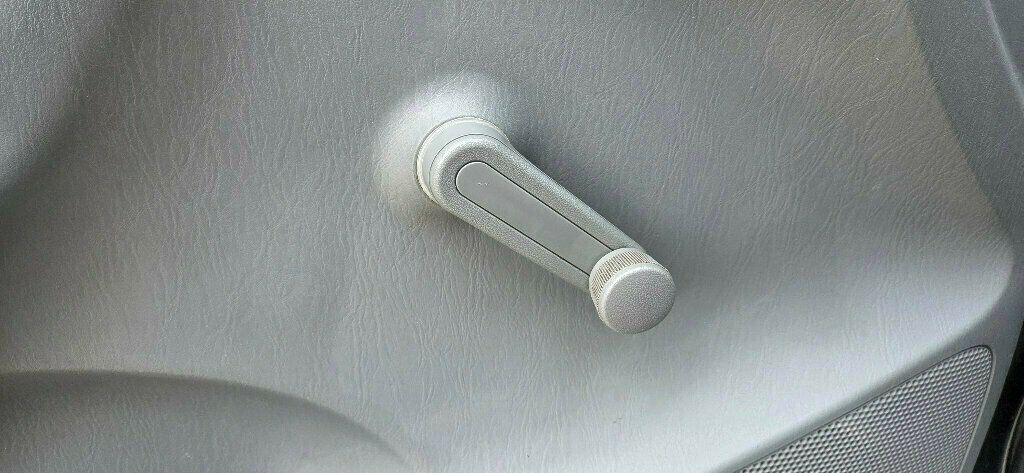 2009 Toyota Tacoma 2WD Reg I4 MT - 22983467 - 18