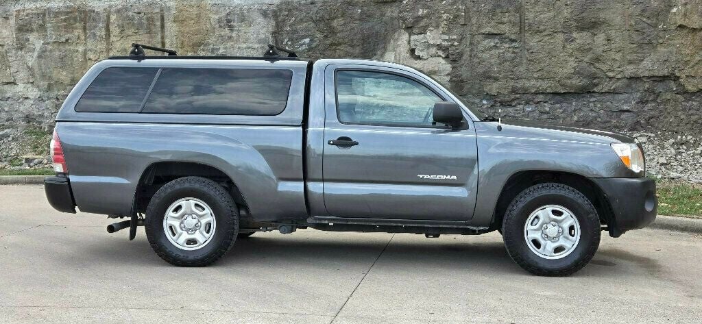 2009 Toyota Tacoma 2WD Reg I4 MT - 22983467 - 1