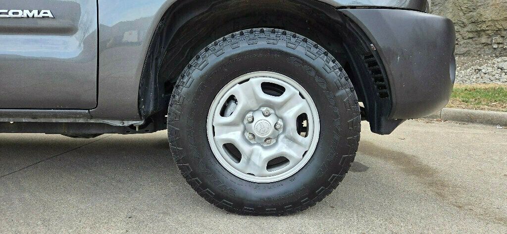 2009 Toyota Tacoma 2WD Reg I4 MT - 22983467 - 27