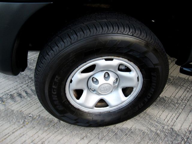 2009 Toyota Tacoma 4WD Access I4 MT - 22590085 - 37