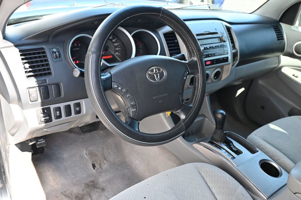 2009 Toyota Tacoma V6 photo 2