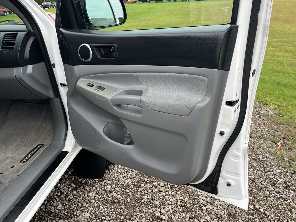2009 Toyota Tacoma CLEAN CARFAX - 23066484 - 11