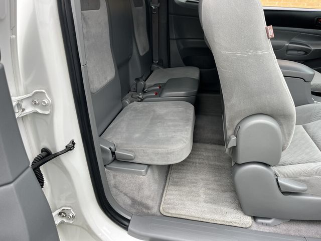 2009 Toyota Tacoma CLEAN CARFAX - 23066484 - 14
