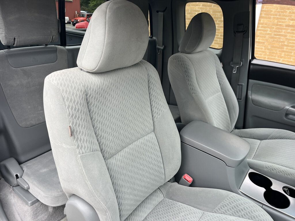 2009 Toyota Tacoma CLEAN CARFAX - 23066484 - 16