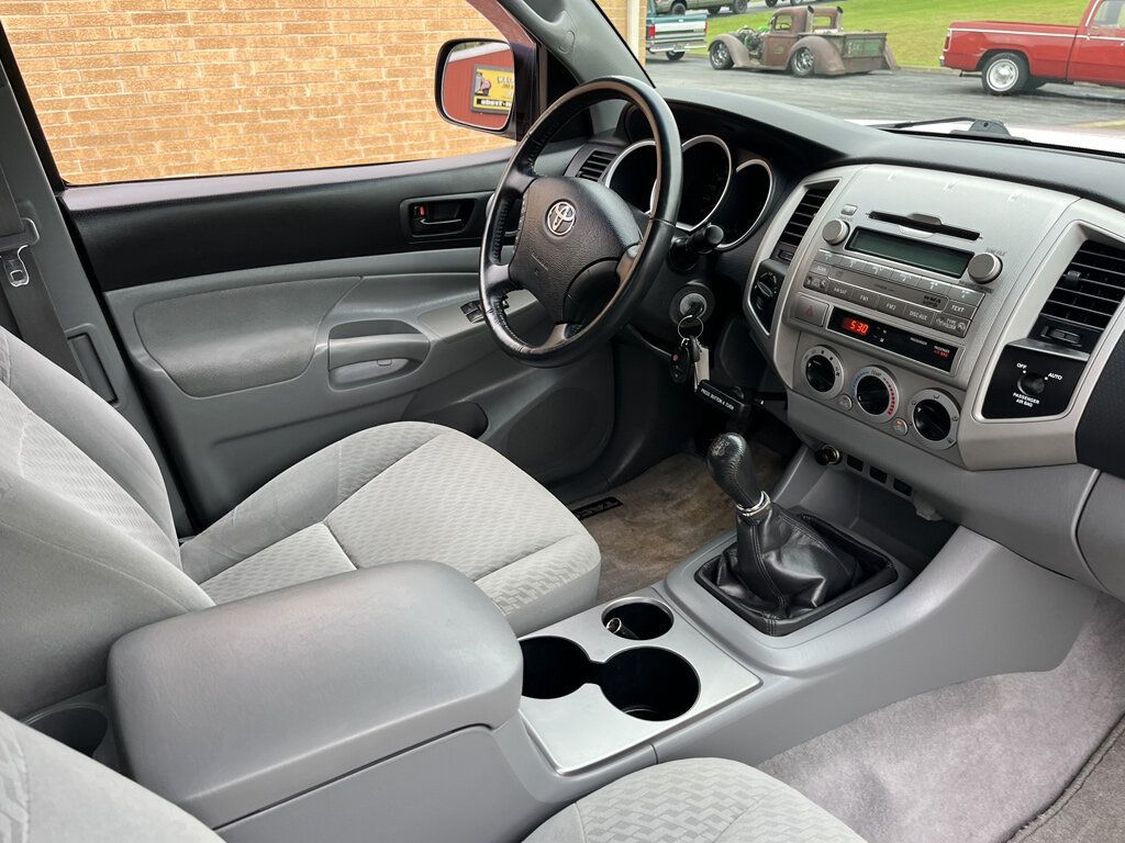 2009 Toyota Tacoma CLEAN CARFAX - 23066484 - 18
