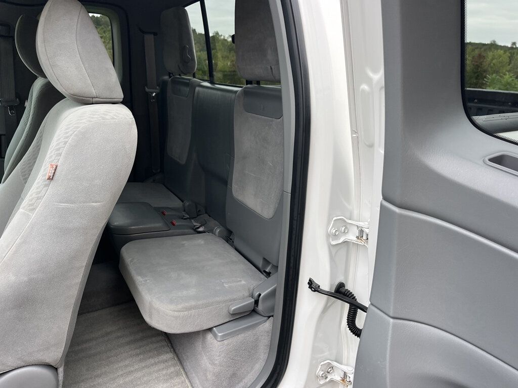 2009 Toyota Tacoma CLEAN CARFAX - 23066484 - 36