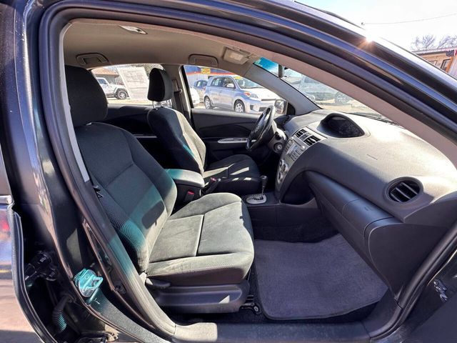 2009 Toyota Yaris Base 4dr Sedan 4A - 23015327 - 12