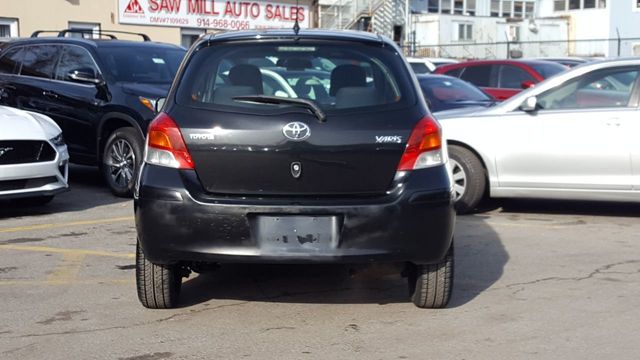 2009 Toyota Yaris Hatchback - 18473986 - 4