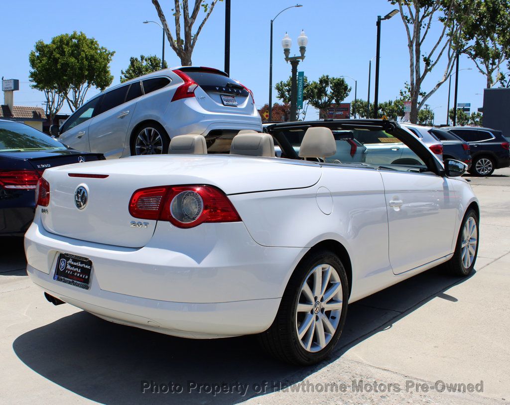 2009 Volkswagen Eos 2dr Convertible DSG Komfort - 23035331 - 15