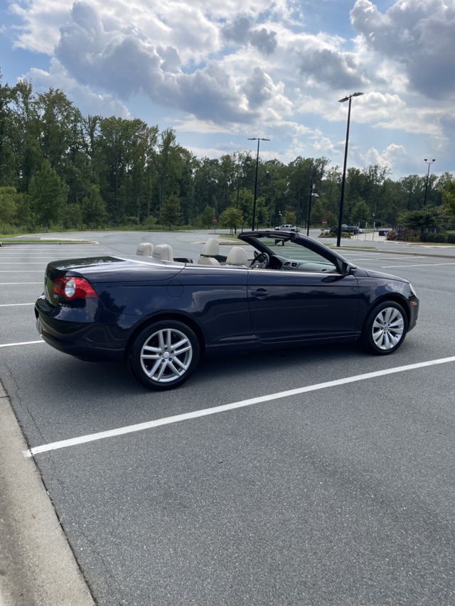2009 Volkswagen Eos 2dr Convertible DSG Lux - 22557997 - 15