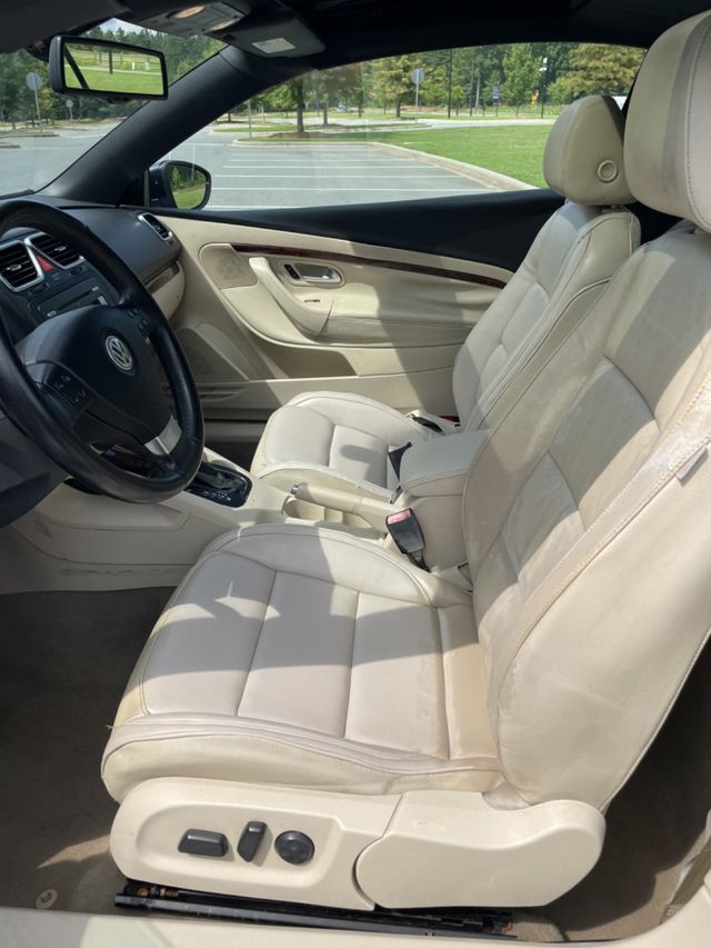 2009 Volkswagen Eos 2dr Convertible DSG Lux - 22557997 - 4