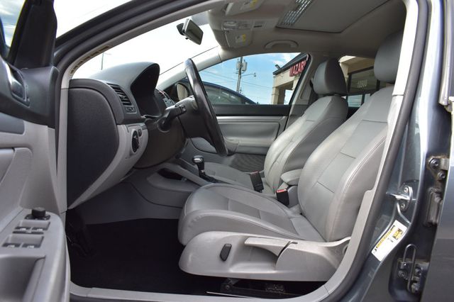 2009 Volkswagen Jetta Sedan 4dr Automatic SE - 23043901 - 11