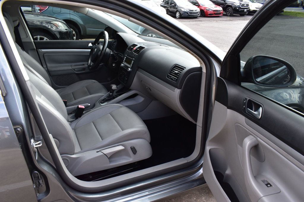 2009 Volkswagen Jetta Sedan 4dr Automatic SE - 23043901 - 16