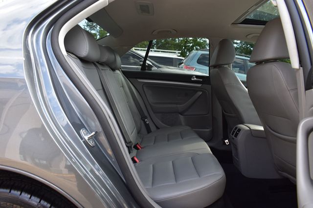 2009 Volkswagen Jetta Sedan 4dr Automatic SE - 23043901 - 17