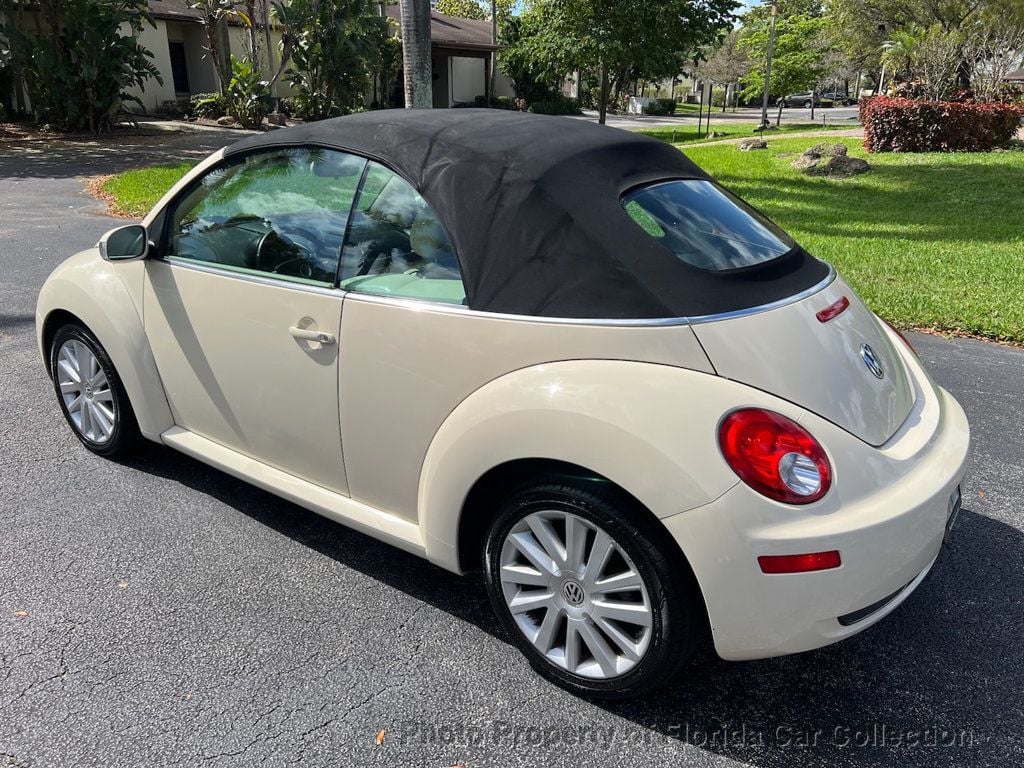 2009 Volkswagen New Beetle Convertible Automatic S PZEV  - 22765428 - 24