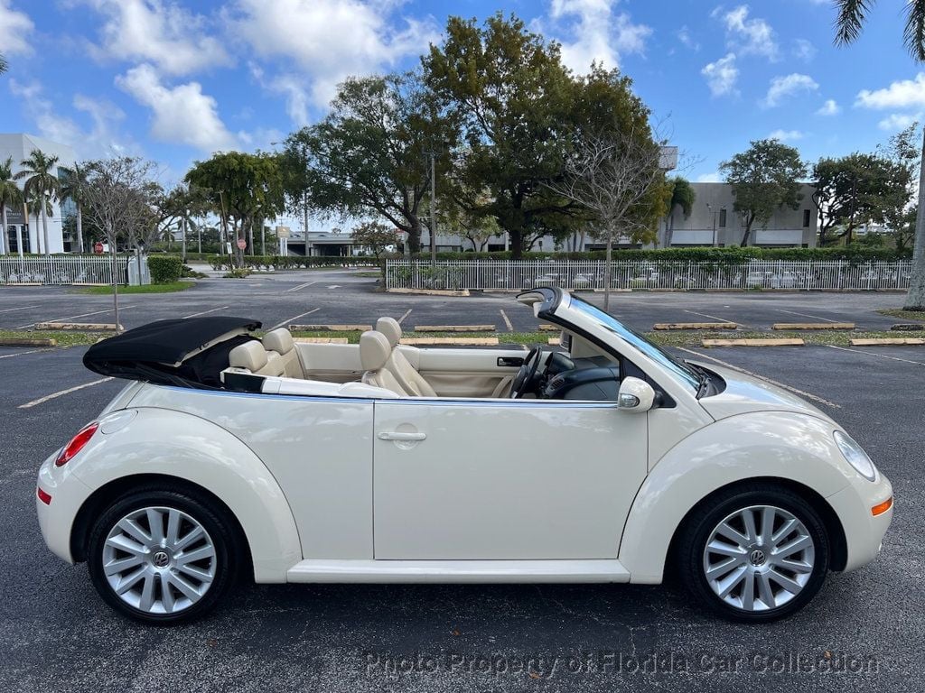 2009 Volkswagen New Beetle Convertible Automatic S PZEV  - 22765428 - 5