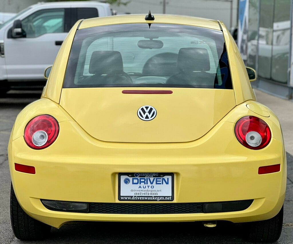 2009 Volkswagen New Beetle Coupe 2dr Automatic S - 23036044 - 22