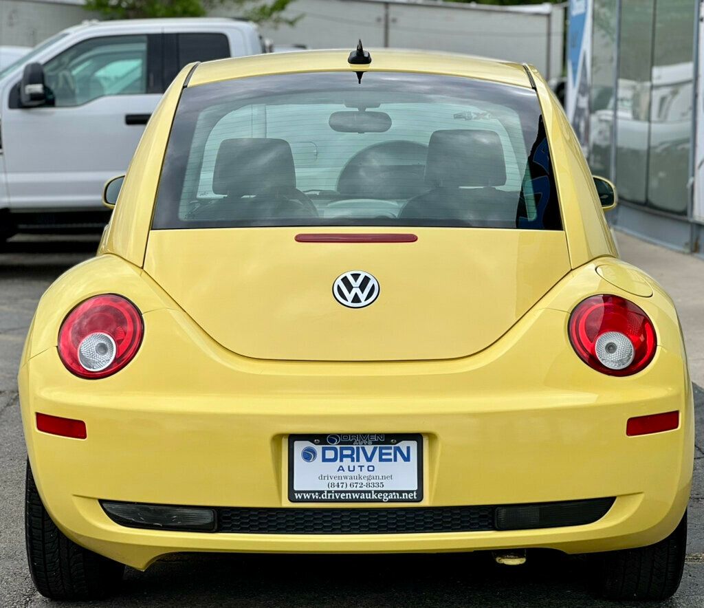 2009 Volkswagen New Beetle Coupe 2dr Automatic S - 23036044 - 3
