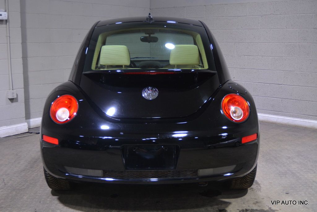 2009 Volkswagen New Beetle Coupe 2dr Automatic S PZEV - 22757173 - 7