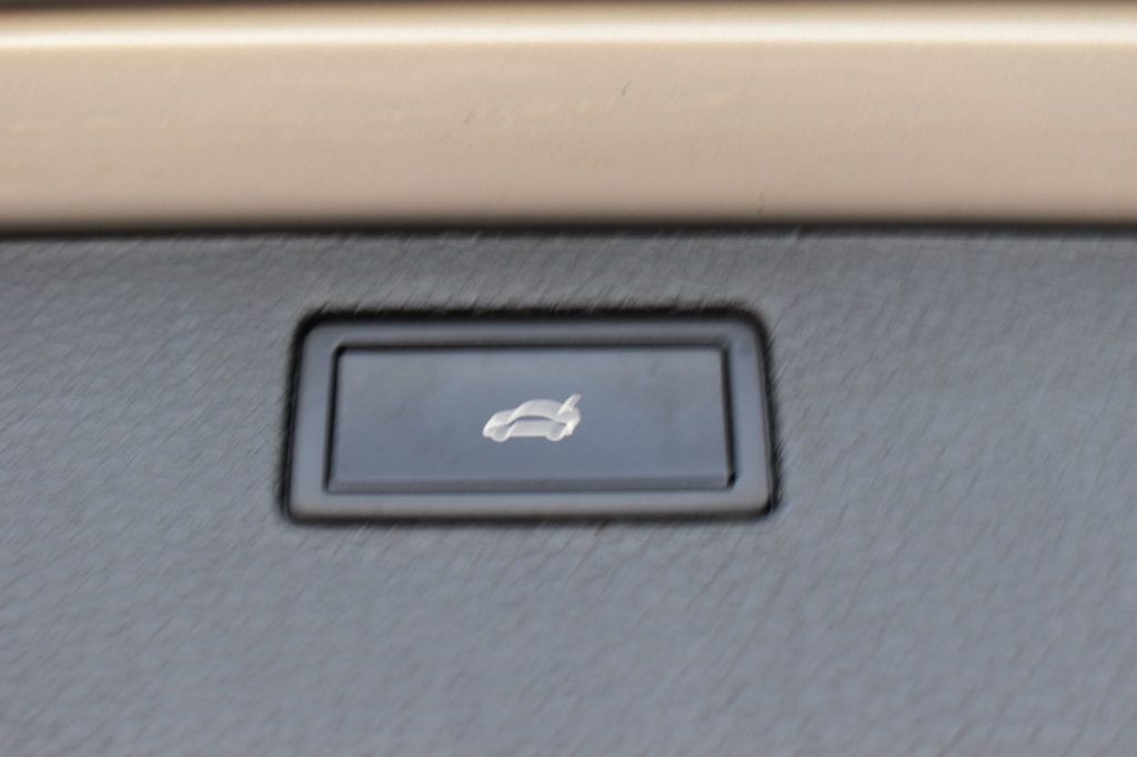 2009 Volkswagen Passat Wagon 4dr Automatic Komfort FWD - 22861059 - 36