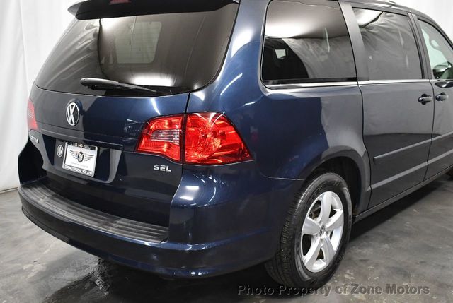 2009 Volkswagen Routan 4dr Wagon SEL Premium - 21820420 - 14