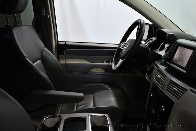 2009 Volkswagen Routan 4dr Wagon SEL Premium - 21820420 - 22