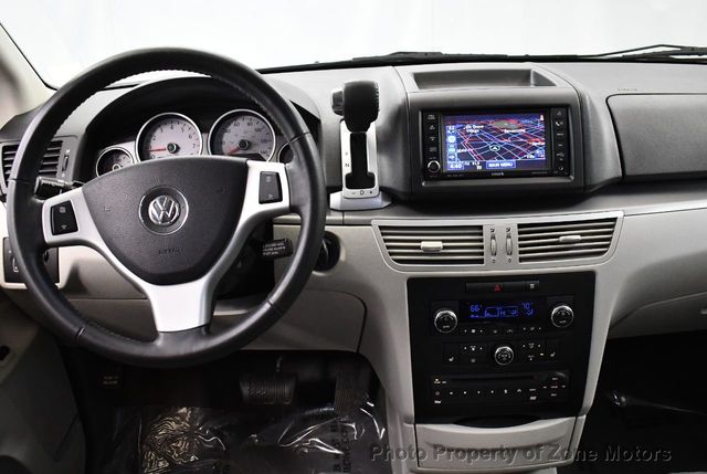 2009 Volkswagen Routan 4dr Wagon SEL Premium - 21820420 - 26