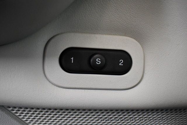 2009 Volkswagen Routan 4dr Wagon SEL Premium - 21820420 - 35