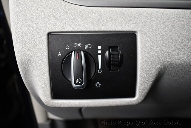 2009 Volkswagen Routan 4dr Wagon SEL Premium - 21820420 - 36