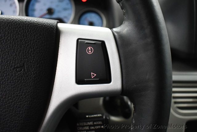 2009 Volkswagen Routan 4dr Wagon SEL Premium - 21820420 - 38