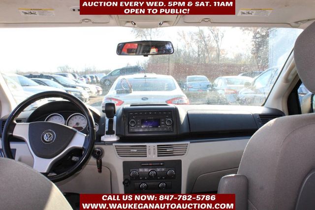 2009 Volkswagen Routan SE 4dr Mini Van - 22947834 - 6