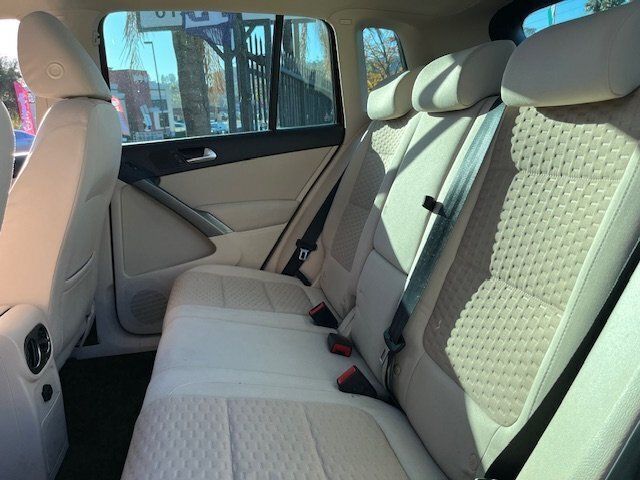 2009 Volkswagen Tiguan SE - 22951154 - 6
