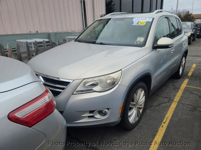 2009 Volkswagen Tiguan SE 4Motion - 22771839 - 0