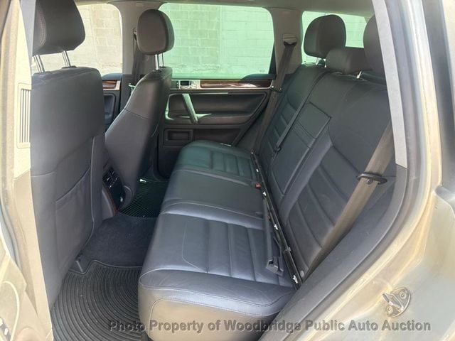 2009 Volkswagen Touareg 2 4dr VR6 - 23008059 - 8