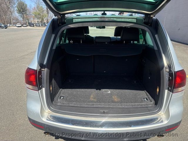 2009 Volkswagen Touareg 2 4dr VR6 - 23053856 - 22
