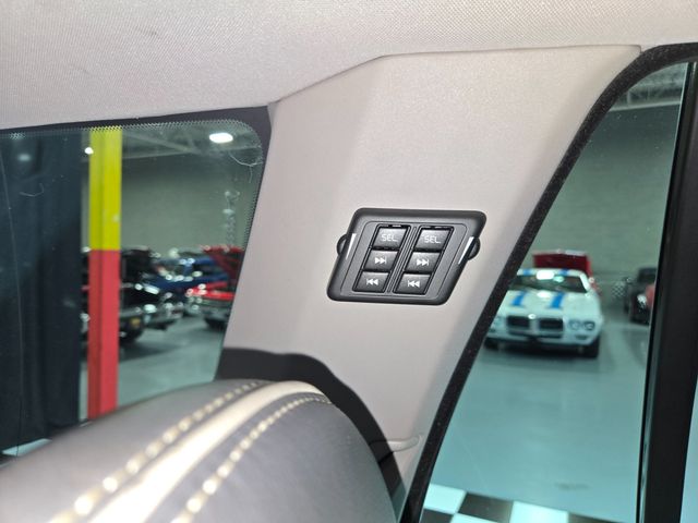 2009 Volvo XC90 AWD 4dr V8 R-Design - 23023808 - 13