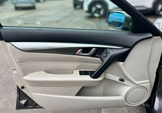 2010 Acura TL 4dr Sedan 2WD Tech - 22973711 - 11