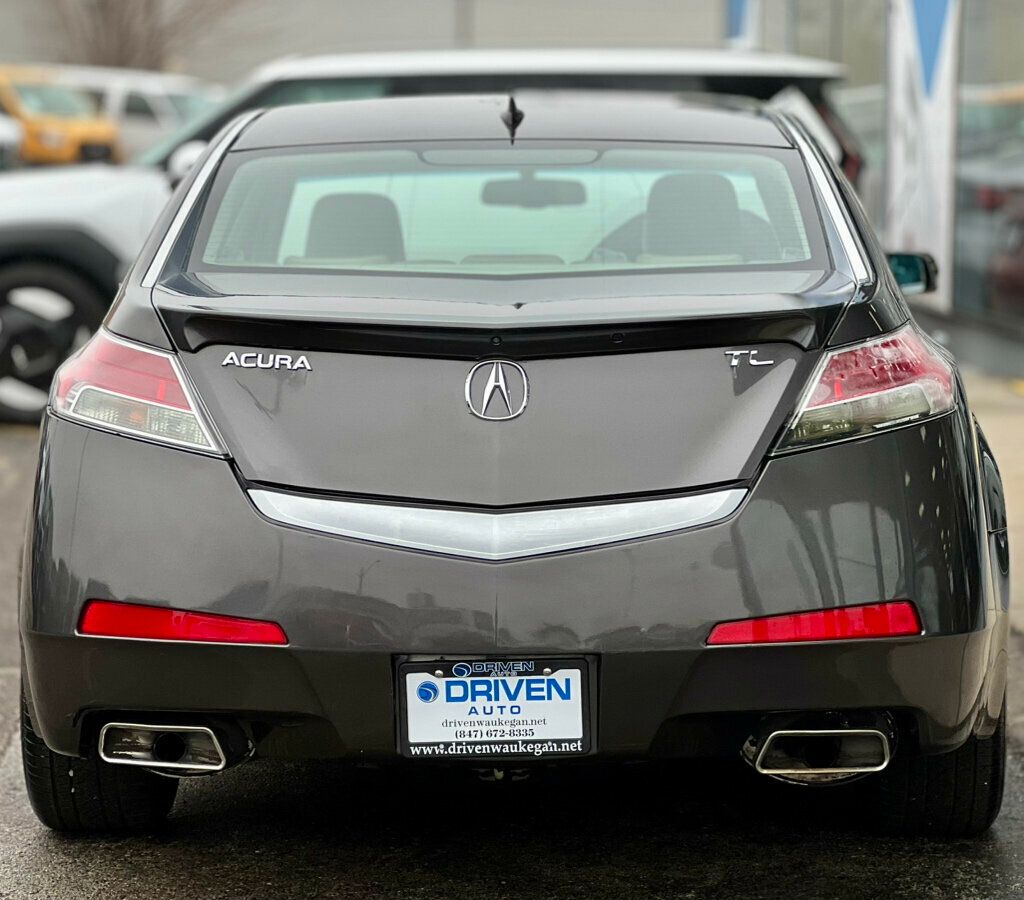 2010 Acura TL 4dr Sedan 2WD Tech - 22973711 - 3