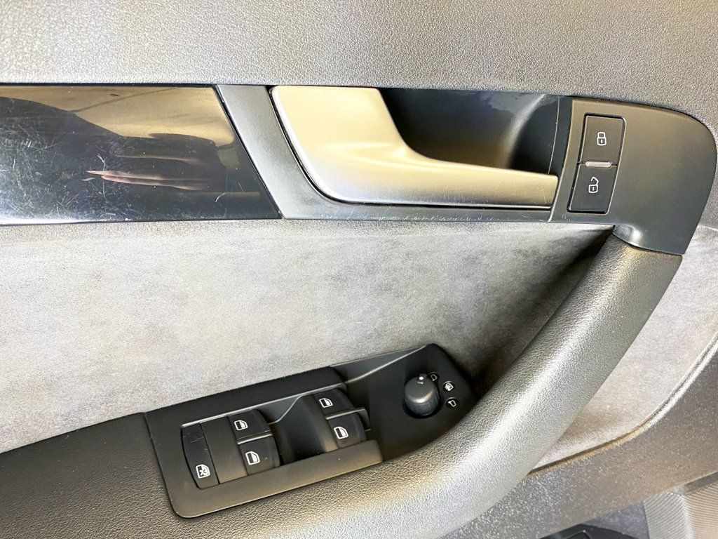 2010 Audi A3 4dr Hatchback Manual FrontTrak PZEV 2.0T Premium Plus - 22965048 - 17