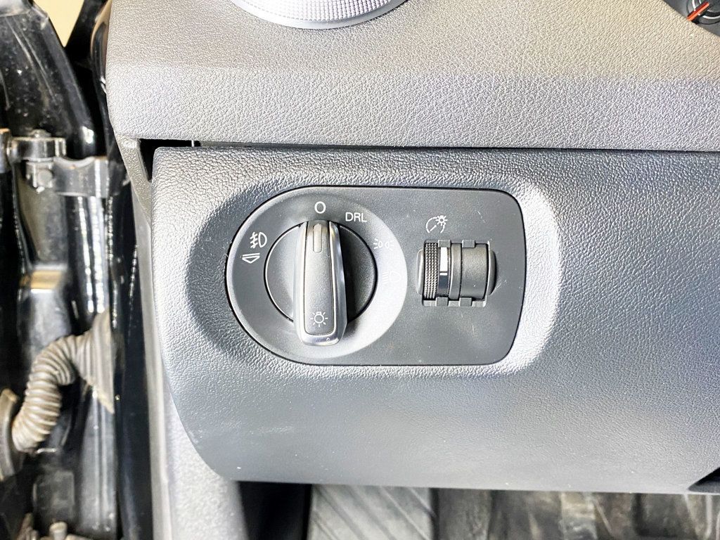 2010 Audi A3 4dr Hatchback Manual FrontTrak PZEV 2.0T Premium Plus - 22965048 - 24