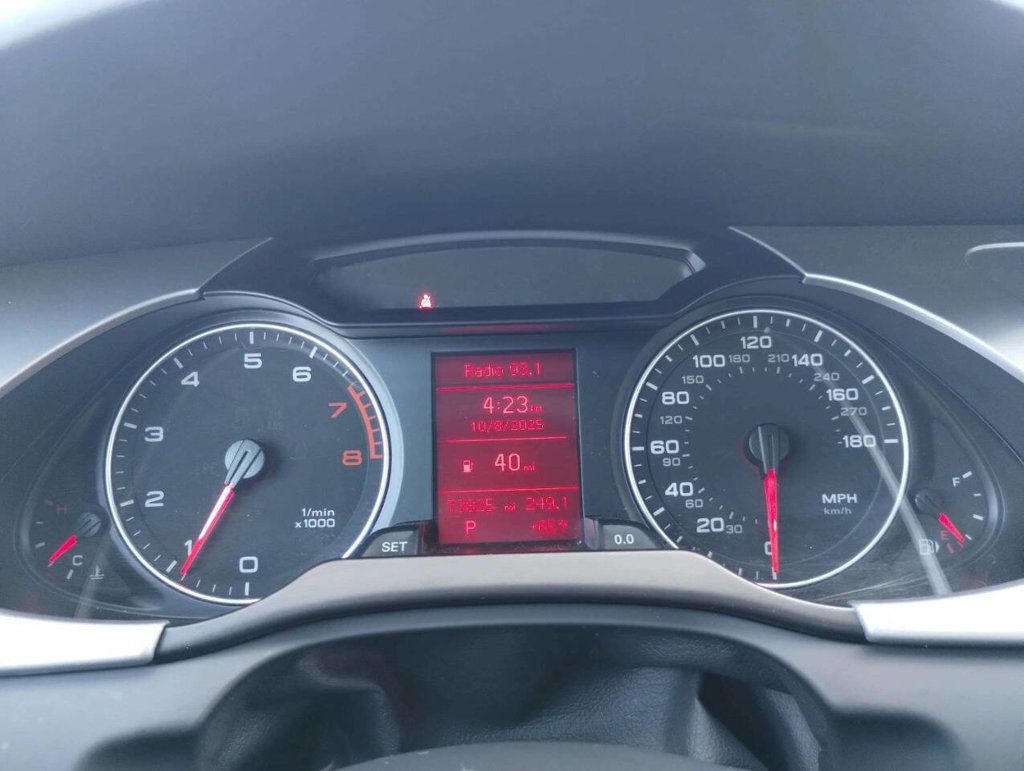 2010 Audi A4 4dr Sedan Automatic quattro 2.0T Premium - 22928593 - 28