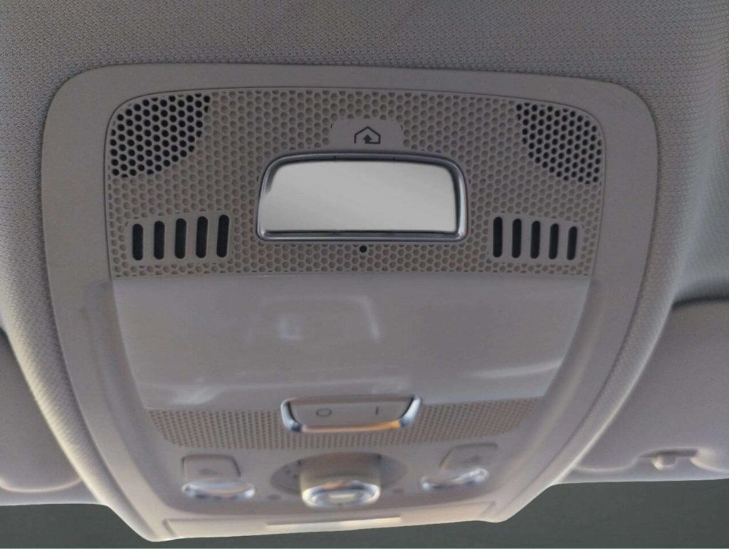 2010 Audi A4 4dr Sedan Automatic quattro 2.0T Premium - 22928593 - 34