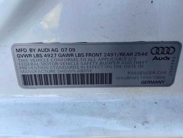 2010 Audi A4 4dr Sedan Automatic quattro 2.0T Premium - 22928593 - 38
