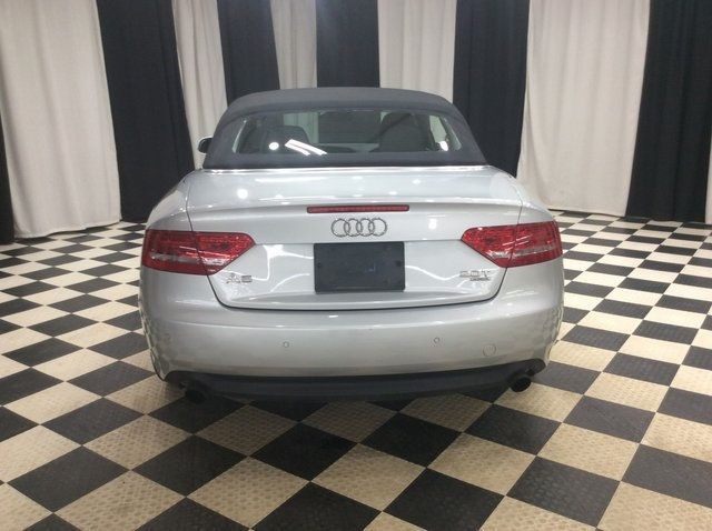 2010 Audi A5 Cabriolet 2dr Cabriolet Auto quattro Premium Plus - 22660791 - 4