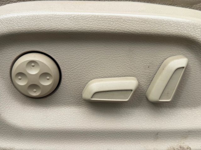 2010 Audi Q5 quattro 4dr Premium Plus - 23003638 - 17