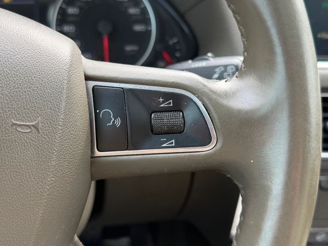 2010 Audi Q5 quattro 4dr Premium Plus - 23003638 - 24