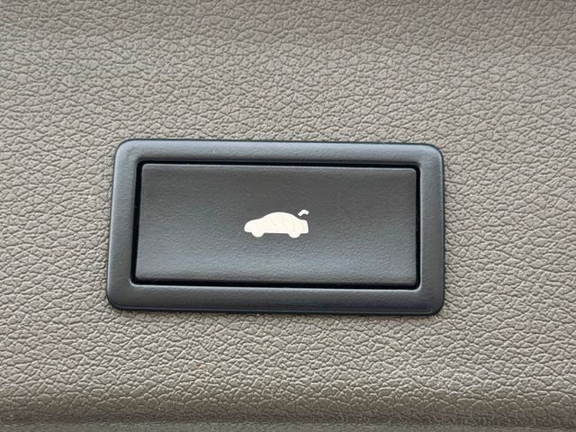 2010 Audi Q5 quattro 4dr Premium Plus - 23003638 - 32