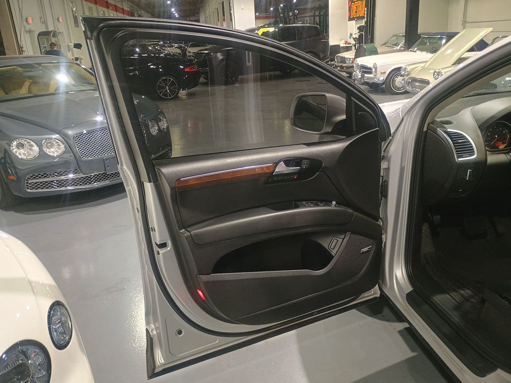 2010 Audi Q7 quattro 4dr 3.6L Premium Plus Clean AutoCheck Florida SUV - 22981031 - 23